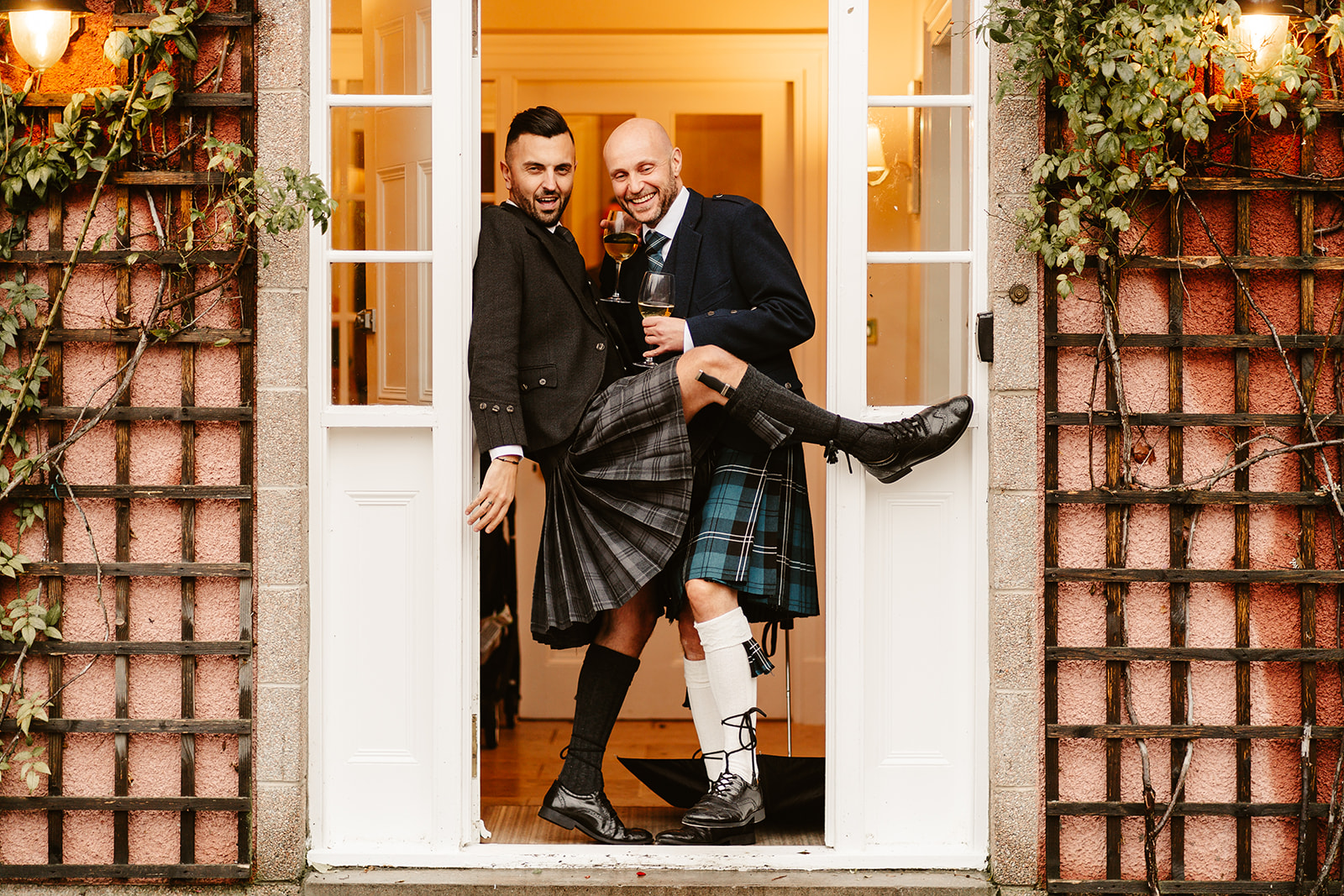 Wedding guests having fun at ballogie house captured by Aberdeen wedding photographed Danielle Leslie Photography